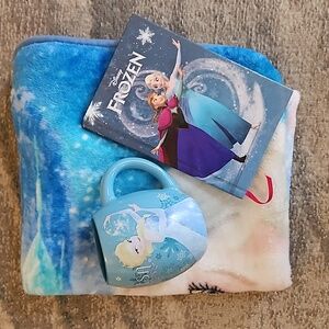 Disney's Frozen Elsa Kid's Book, Blanket, Cup/Mug Bundle 3-Piece Set. GUC